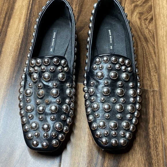 Loafer - Picture 1 of 6